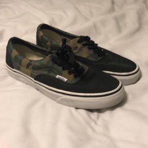 custom camo shoes